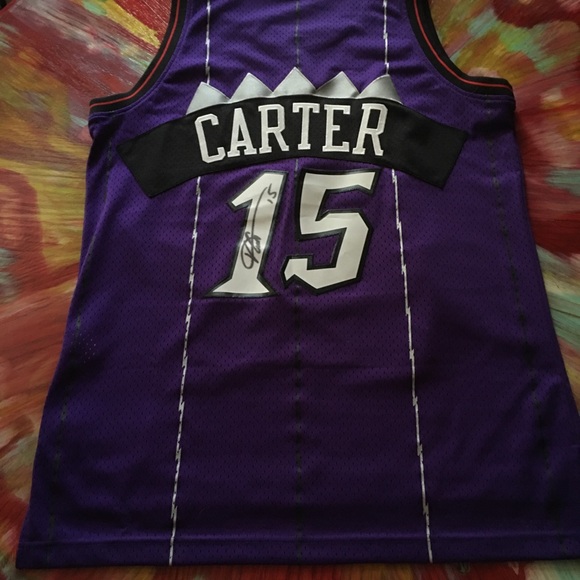 Signed VINCE CARTER Toronto Raptors jersey - Picture 3 of 4